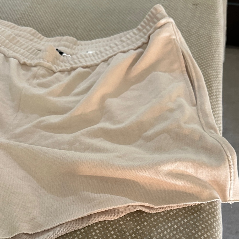 H&M Beige Lounge Shorts - Picture 5 of 5